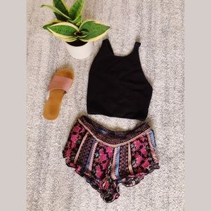 Volcom Women’s Shorts 🎁 FREE GIFT